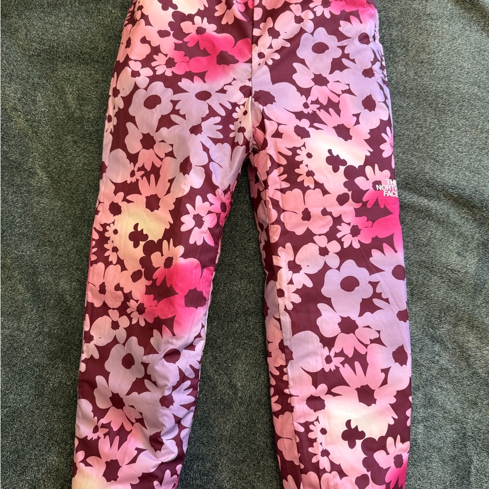 The North Face Pink Thermoball Puffer Pants - Picture 4 of 5